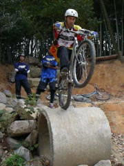 �X�s�[�h���[�X�@�T�|�[�g���C�_�[