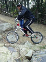 ���������V������