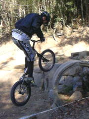 �X�[�p�[�ȑI��͍����l�����c