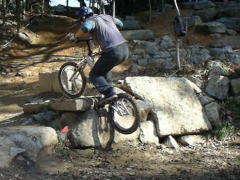 �A�L���y����