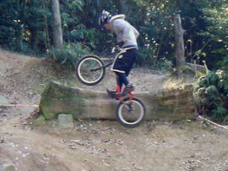 �X�[�p�[�N���X�Ŋ撣��܂���