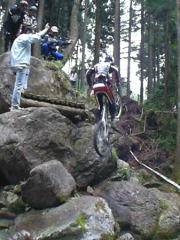 ���͂̂����э~��c