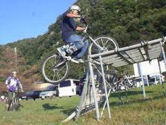 �J�������X���Ă܂��c