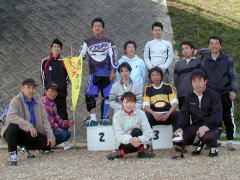 �傫�ȉ摜�����������̓��[�����f���ł��A�����c