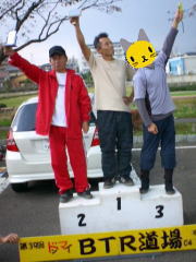 �摜�񋟁F�p�j����