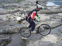 �V������