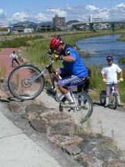 �����I�@�l�n�m�s�x�Ƀt�����g�f�B�X�N���t���Ă�I