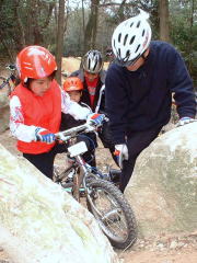 ���삨�삿���