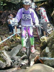 ���ł������񂪃r�f�I���񂵂Ă܂�