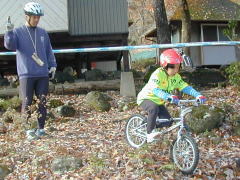 �ǂ���猻�݂P�_�炵���c