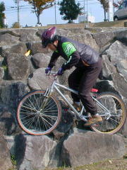 ���������t���[����ǂ���Ԃňێ�����Ă��܂�