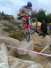 �����O�̐V�^�t���[���ŃG���g���[�ł�