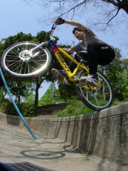 �����͈����A����J�l�ł����B