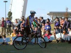 �h�肳�͖������ǁA�f�l�ɂ͂ł��Ȃ��񂾁I�Ɛ����ɂ��Č��������c