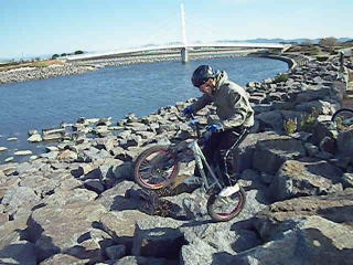 �r���ő��ށc�@�c�O�ł��c