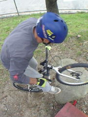 �T�Z�N�@�Ⴂ���Ǎs����X�e�A