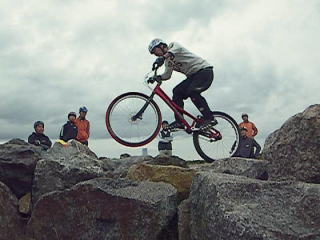 ��Q�Z�N�̓�ց@���i�������j���R�R�łQ�_�H�炢�܂����c