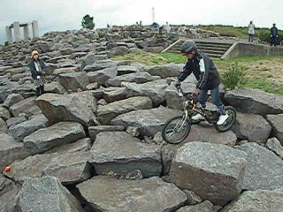 �����l�ƂQ�l�ŃG���g���[�I�@�Z�͕����H�Ō���