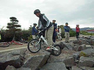 �y�j�������K��̎�Îҁ@���Z�̒��A�G���g���[���Ă��������܂���