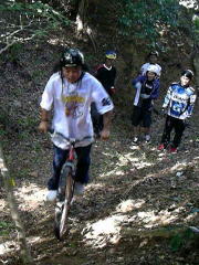 �ŁA�{���́H