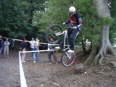 �����������Ȃ��A��ΑI��