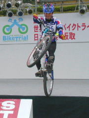 ��̖`���搶