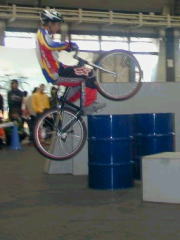 �h�����ʃX�e�A�P�[�X