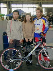 �f����̊ϋq�T�[�r�X�i�ގ������Ȃ���I�C�V�C�̂Ɂc�j