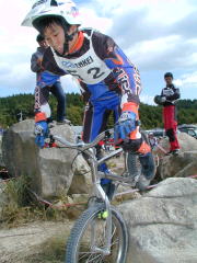 �w�����b�g�̃q�����������O�ɂ��Ă܂���