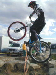 �����ޏ��̎p����������܂���ł������c