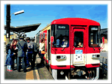 寺津駅で停車するLEカー