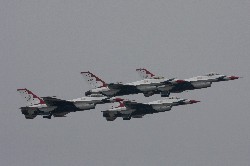 サンダーバーズ
