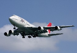 B747