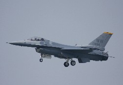 F16