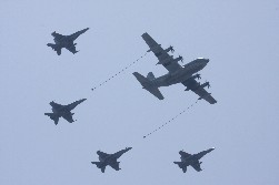 空中給油デモ