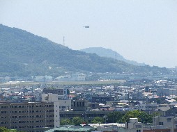 防府基地上空