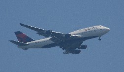 B747