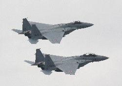 F15