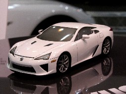レクサスLFA
