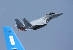 F15