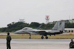 F15