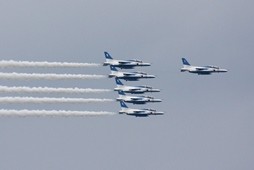 ブルーインパルス