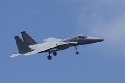 F15