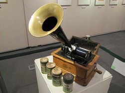 蓄音機
