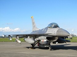 F16