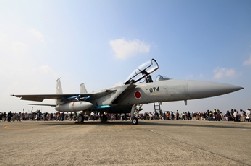 F15