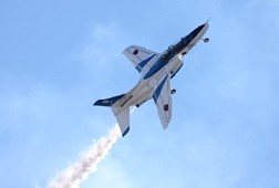 ブルーインパルス
