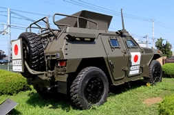 軽装甲機動車