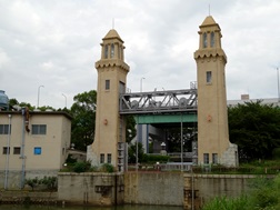 松重閘門
