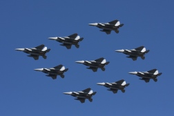F15